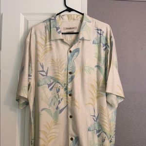 Men’s Tommy Bahama dress shirt